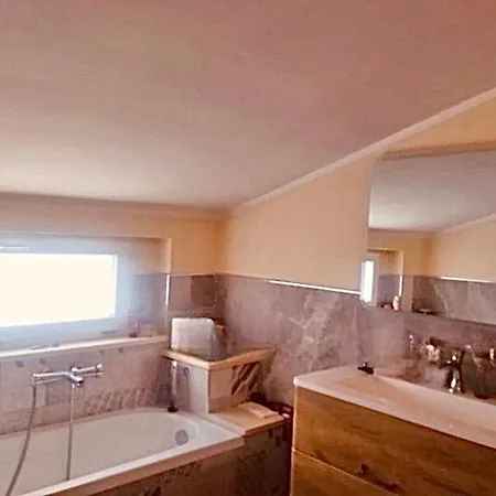 Celeste Bed & Breakfast Giba